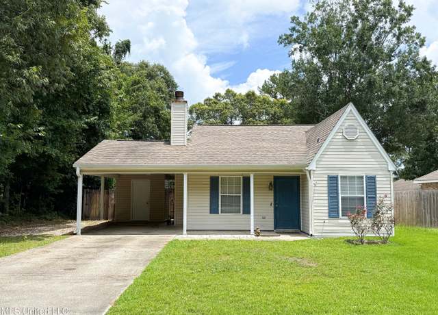 Property at 999 Hamakua St, Diamondhead, MS 39525, 3 beds, 2 baths