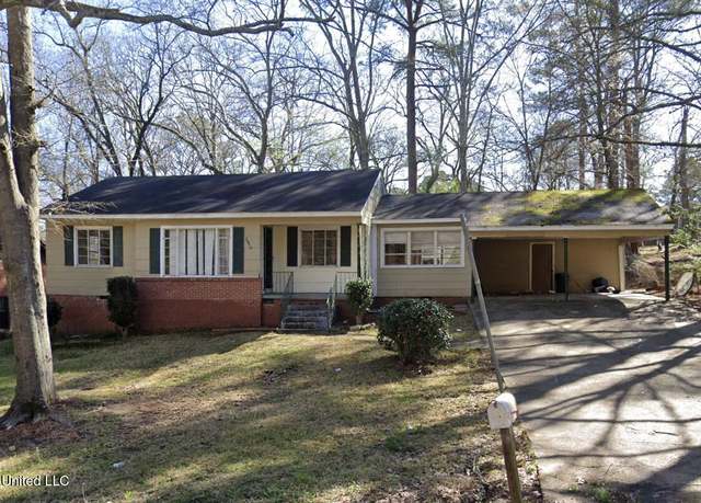 Property at 2834 Glenderry St, Jackson, MS 39212, 3 beds, 2 baths