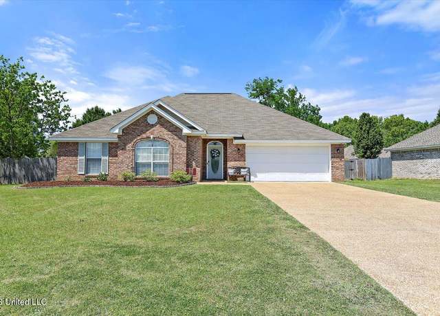 Property at 329 Cherry Bark Dr, Brandon, MS 39047, 3 beds, 2 baths