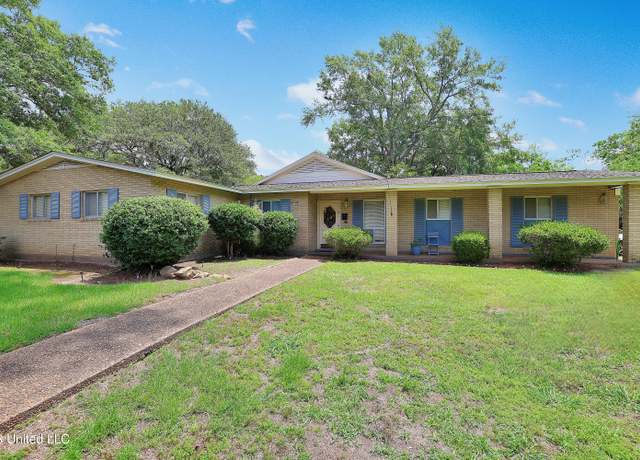 Property at 5856 Medallion Dr, Jackson, MS 39211, 4 beds, 2 baths