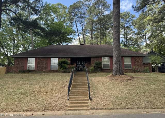 Property at 45 Stonegate Dr, Brandon, MS 39042, 4 beds, 2 baths