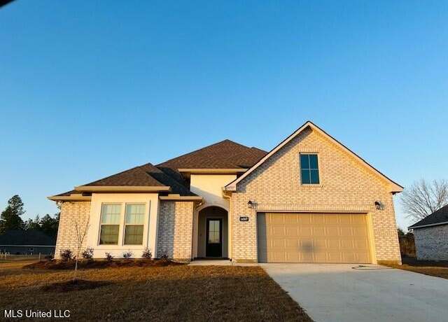 Property at 14307 Swan Ridge Cir, Gulfport, MS 39503, 4 beds, 2 baths