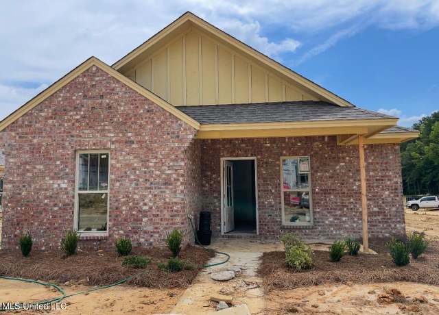 Property at 409 Hyde Park Cv, Brandon, MS 39042, 3 beds, 2 baths