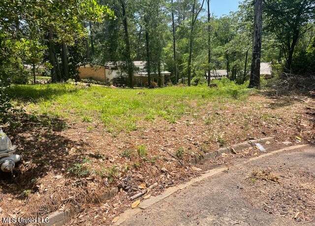 Property at 0 Roxbury Pl, Jackson, MS 39211