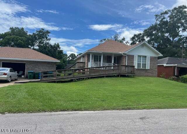 Property at 2210 Cleveland Ave, Pascagoula, MS 39567, 3 beds, 2 baths