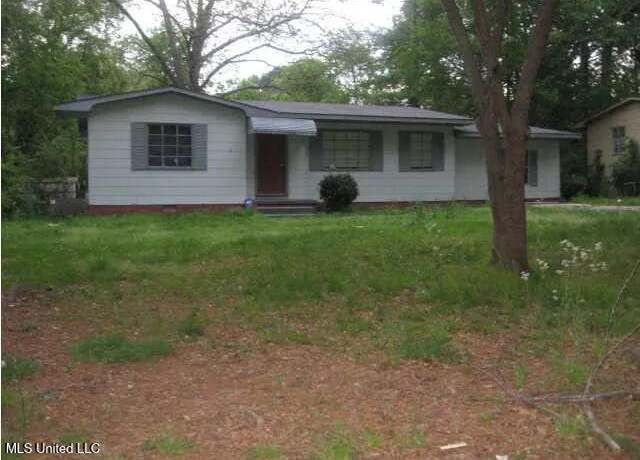Property at 960 Stuart St, Jackson, MS 39204, 4 beds, 2 baths