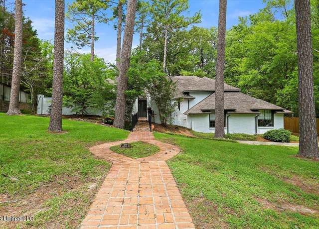 Property at 4441 Wedgewood St, Jackson, MS 39211, 4 beds, 3.5 baths
