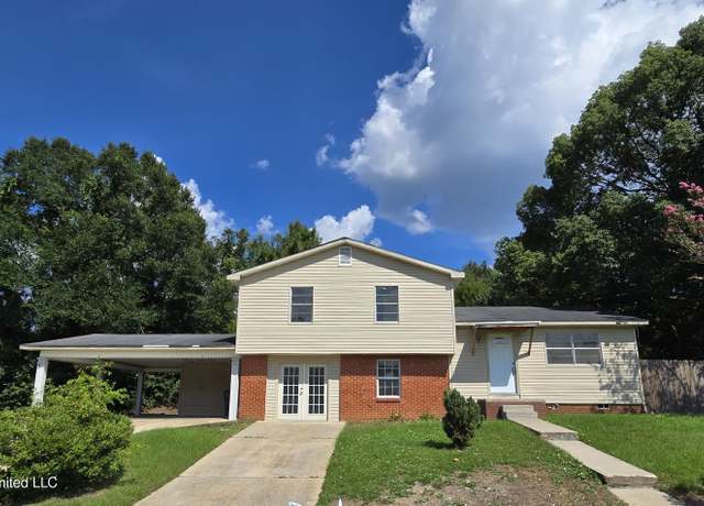 Property at 504 N Wilson Blvd, Gulfport, MS 39503, 3 beds, 2.5 baths