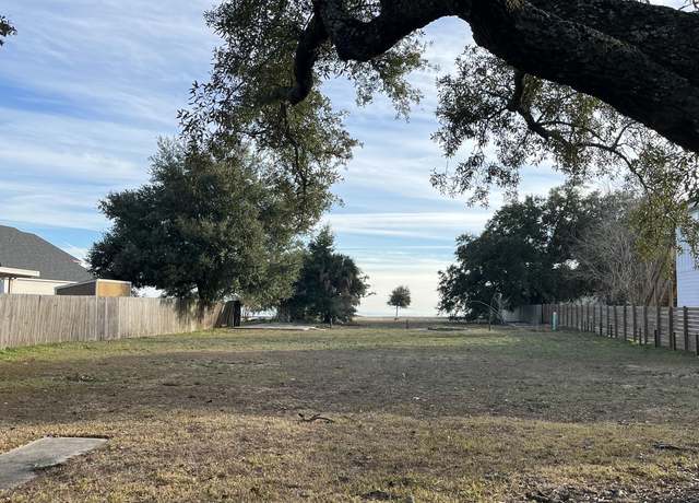 Property at 1409 2nd St, Gulfport, MS 39501