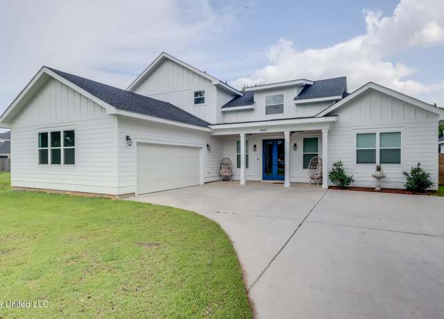 Property at 1411 2nd St, Gulfport, MS 39501, 4 beds, 3 baths