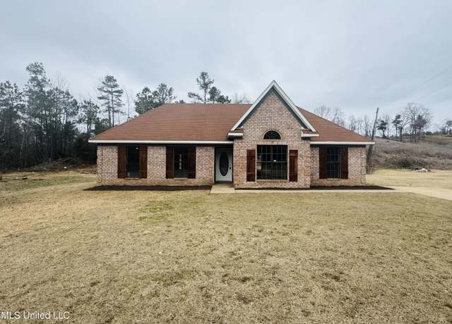 Property at 111 Karen Cv, Holly Springs, MS 38635, 3 beds, 2 baths