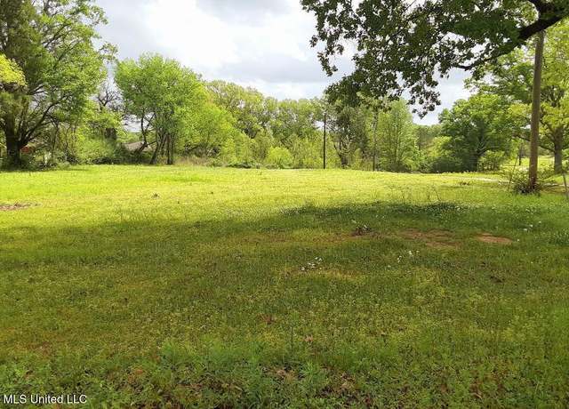 Property at 804 N Flag Chapel Rd, Jackson, MS 39209
