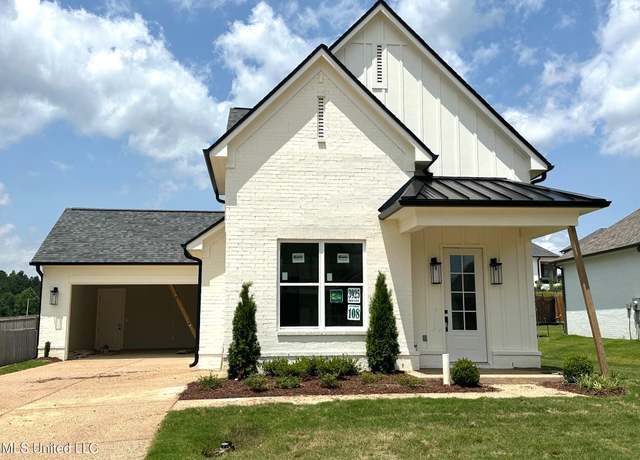 Property at 3925 Swan Cv, Hernando, MS 38632, 4 beds, 2.5 baths