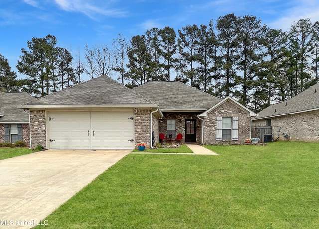 Property at 973 Filmore Dr, Brandon, MS 39042, 3 beds, 2 baths