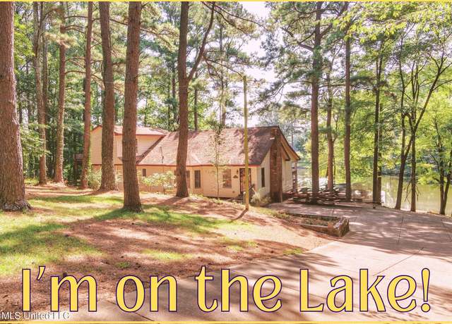 Property at 5344 Kahuna Cv, Hernando, MS 38632, 4 beds, 3.5 baths