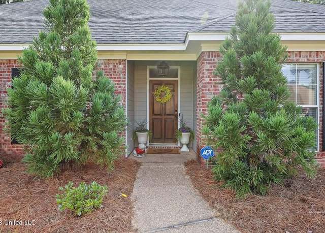 Property at 614 Cliffview Dr, Brandon, MS 39047, 4 beds, 3 baths