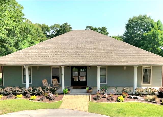 Property at 8312 Clamshell Ave, Ocean Springs, MS 39564, 3 beds, 3 baths