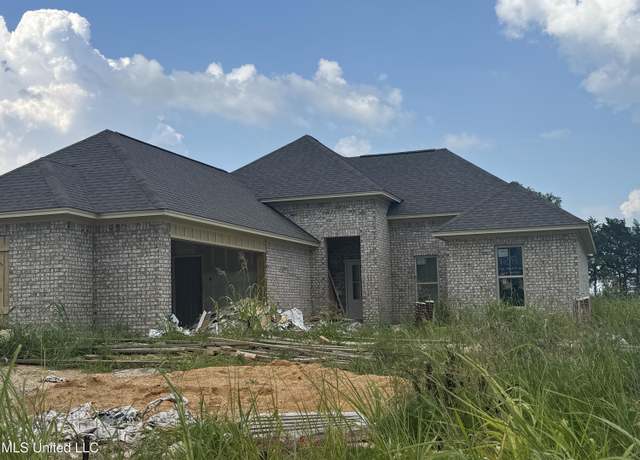 Property at 136 Hunters Way, Canton, MS 39046, 4 beds, 3 baths