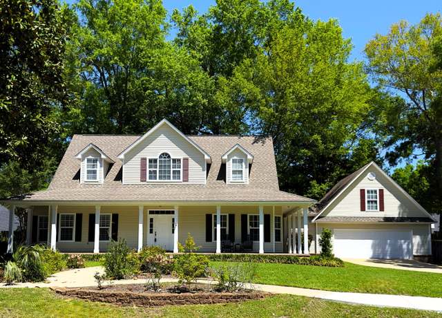 Property at 3603 Fernwood Dr, Ocean Springs, MS 39564, 4 beds, 3 baths
