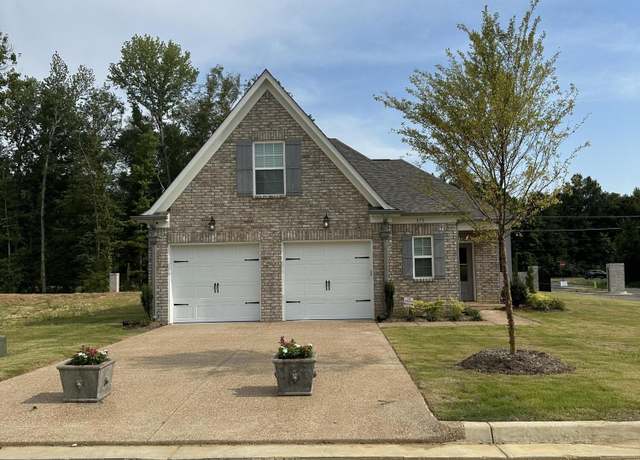 Property at 375 Country Garden Dr, Southaven, MS 38671, 3 beds, 2 baths