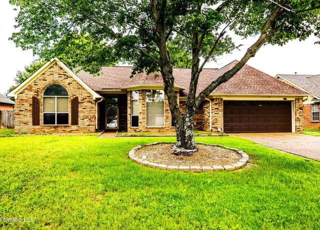 Property at 10174 Fox Hunt Dr, Olive Branch, MS 38654, 3 beds, 2 baths