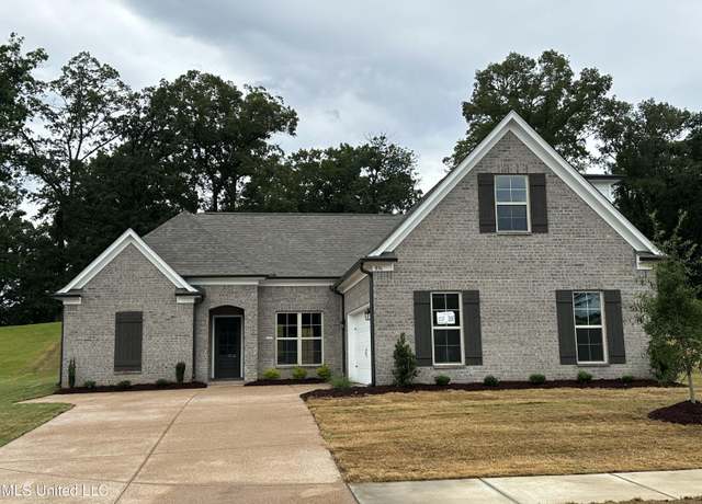 Property at 896 Andys Way, Hernando, MS 38632, 4 beds, 2 baths