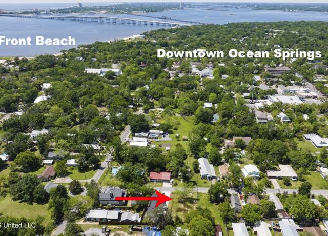 Property at 408 Russell Ave, Ocean Springs, MS 39564