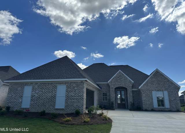 Property at 460 Aurora Cir, Canton, MS 39046, 3 beds, 2 baths