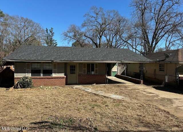 Property at 4326 Sunset Dr, Jackson, MS 39213, 3 beds, 1.5 baths