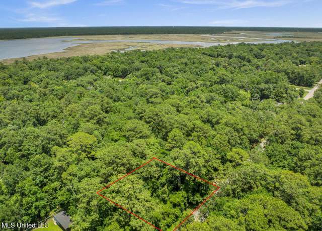 Property at 0 Center Dr, Ocean Springs, MS 39564