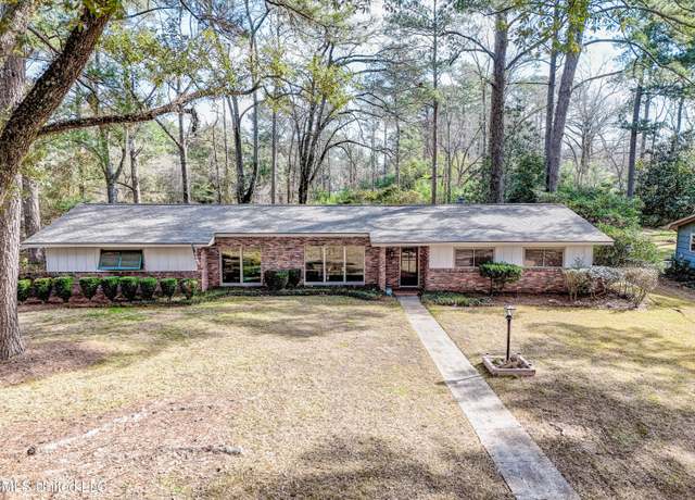 Property at 4416 Audubon Park Dr, Jackson, MS 39211, 3 beds, 2 baths