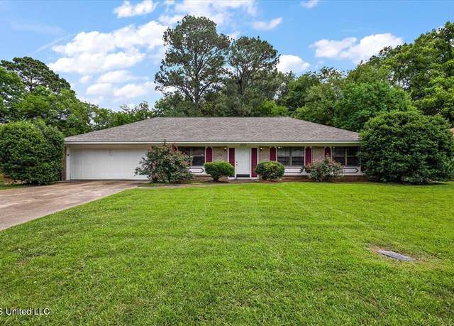 Property at 5730 Sedgwick Dr, Jackson, MS 39211, 4 beds, 2 baths