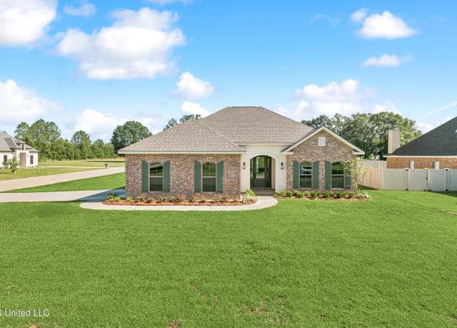 Property at 501 Pemberton Pl, Picayune, MS 39466, 3 beds, 2 baths