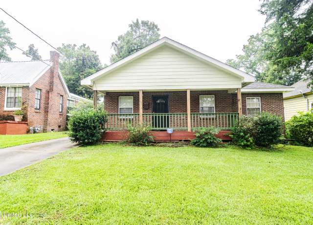 Property at 1441 Central St, Jackson, MS 39203, 3 beds, 2 baths