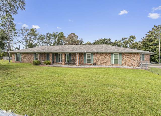Property at 18032 Kellogg Rd, Saucier, MS 39574, 3 beds, 2.5 baths