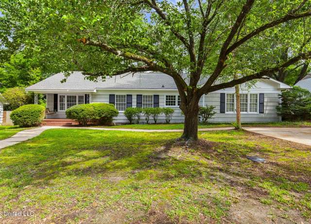 Property at 3821 Montrose Cir, Jackson, MS 39216, 3 beds, 3 baths
