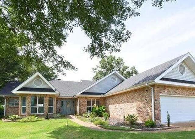 Property at 6936 Aulena Pl, Diamondhead, MS 39525, 3 beds, 2 baths