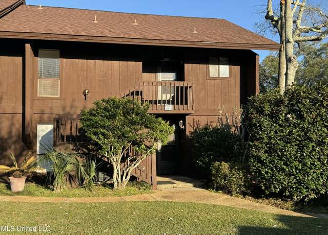 Property at 208 Molokai, Diamondhead, MS 39525, 2 beds, 2 baths