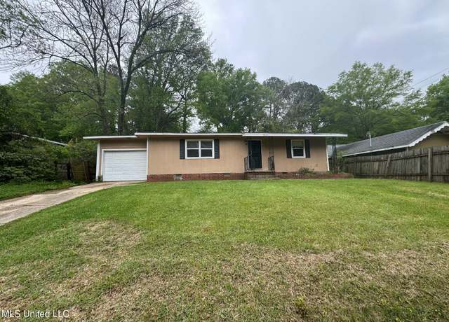 Property at 3010 Woodside Dr, Jackson, MS 39212, 3 beds, 2 baths