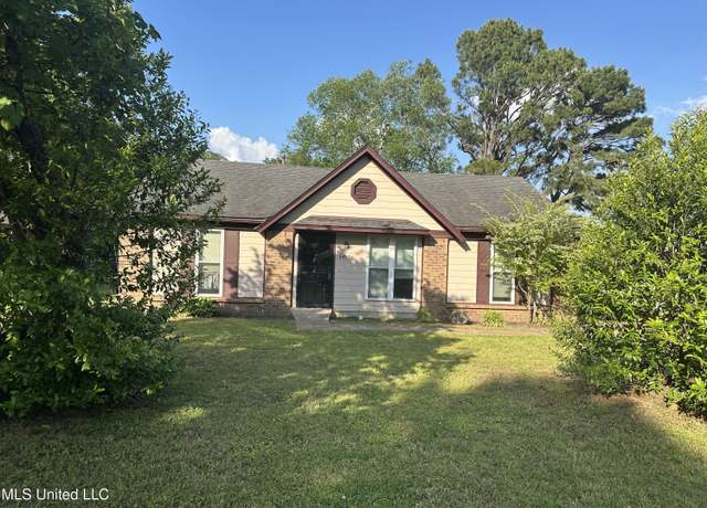 Property at 6450 Yorkshire Rd, Horn Lake, MS 38637, 3 beds, 2 baths
