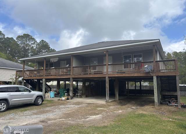 Property at 6110 E Lafayette St, Bay Saint Louis, MS 39520, 6 beds, 4 baths