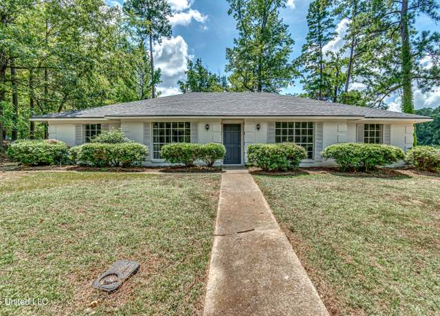 Property at 107 Woodgate Dr, Brandon, MS 39042, 4 beds, 2 baths