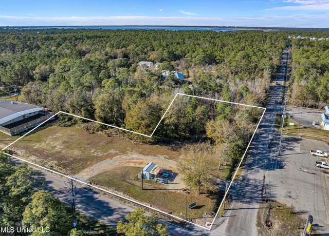 Property at 401 Henderson Ave, Pass Christian, MS 39571