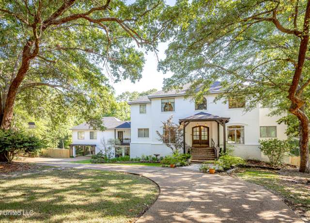 Property at 3305 Mount Vernon Ct, Ocean Springs, MS 39564, 7 beds, 5.5 baths