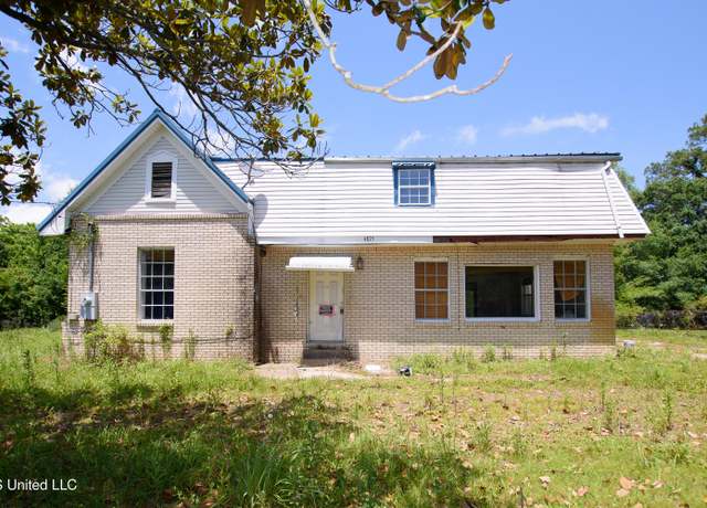 Property at 4815 Lanier Ave, Pascagoula, MS 39581, 4 beds, 2 baths