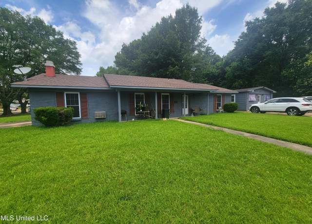 Property at 5020 Gaylyn Dr, Jackson, MS 39209, 5 beds, 3 baths