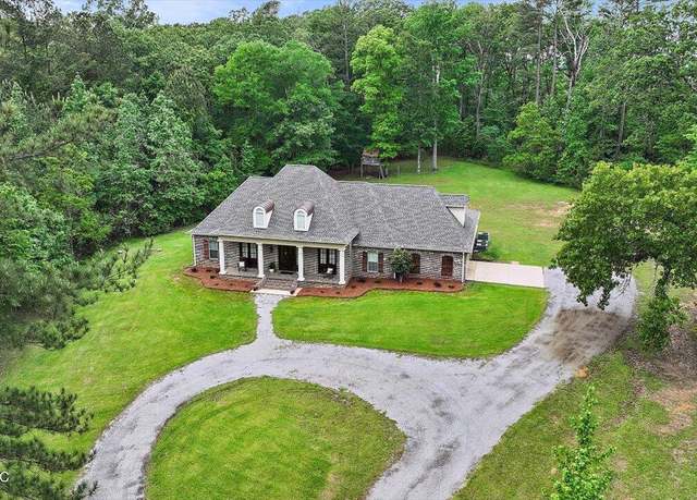Property at 875 Westerly Dr, Brandon, MS 39042, 5 beds, 3.5 baths