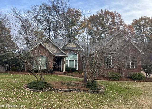 Property at 248 Oak Park Drive Dr, Madison, MS 39110, 4 beds, 3 baths