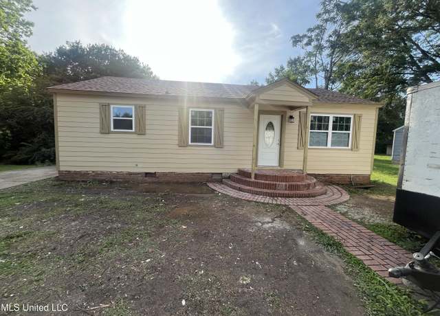 Property at 1463 Irby St, Greenville, MS 38701, 3 beds, 2 baths