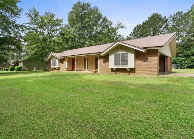 Property at 3222 Stage Rd, Morton, MS 39117, 3 beds, 2 baths